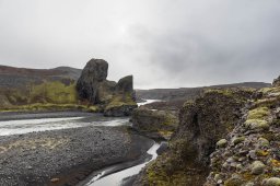 F09A8369